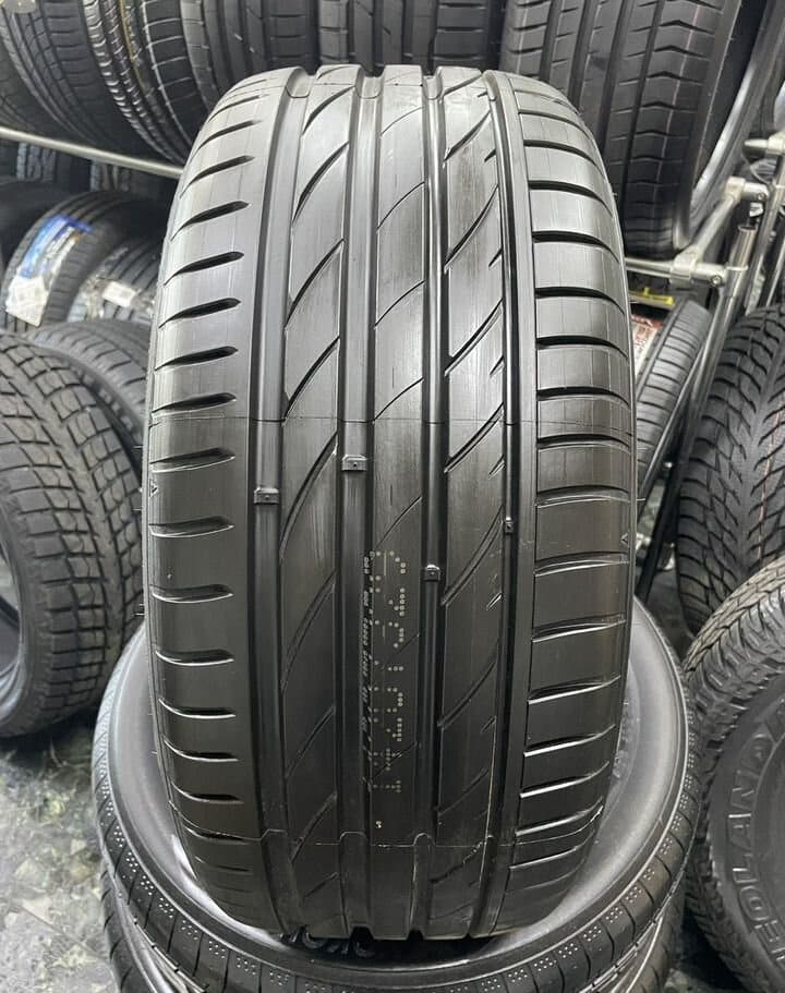 Maxxis Victra Sport VS5 245/35 R18 92Y XL