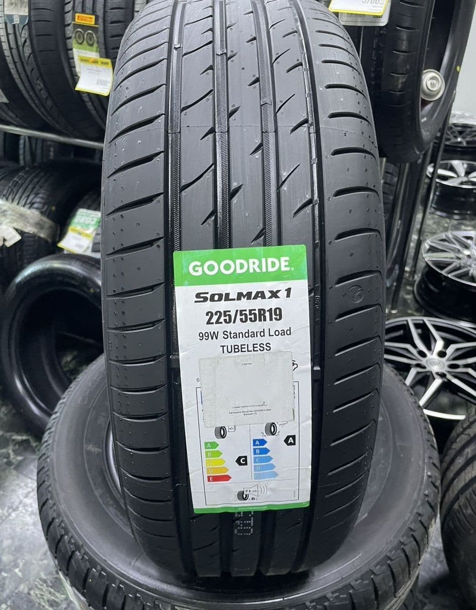 Goodride Solmax 1 225/55 R19 99W