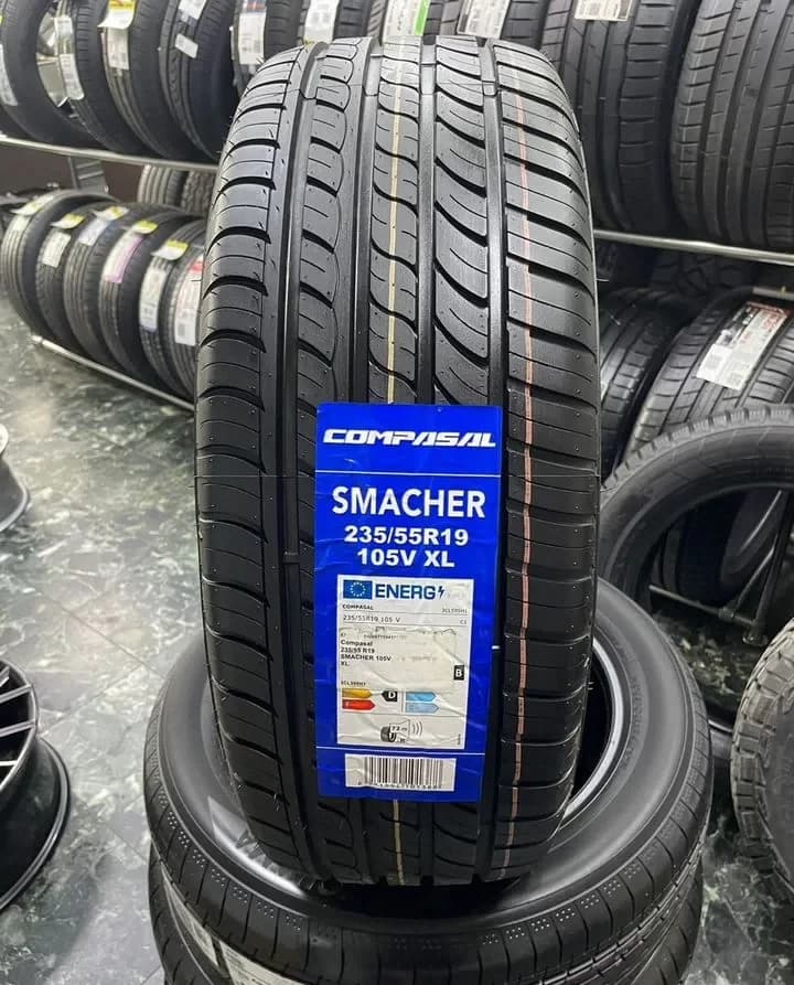 Compasal Smacher 235/55 R19 105V XL