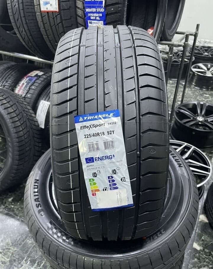 Triangle TH202 EffeXSport 225/40 R18 92Y XL